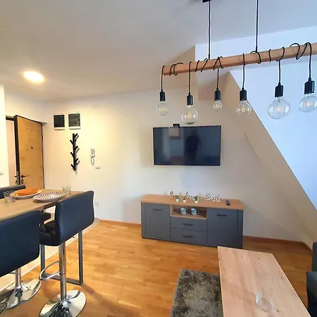 Divcinova Mina Apartment